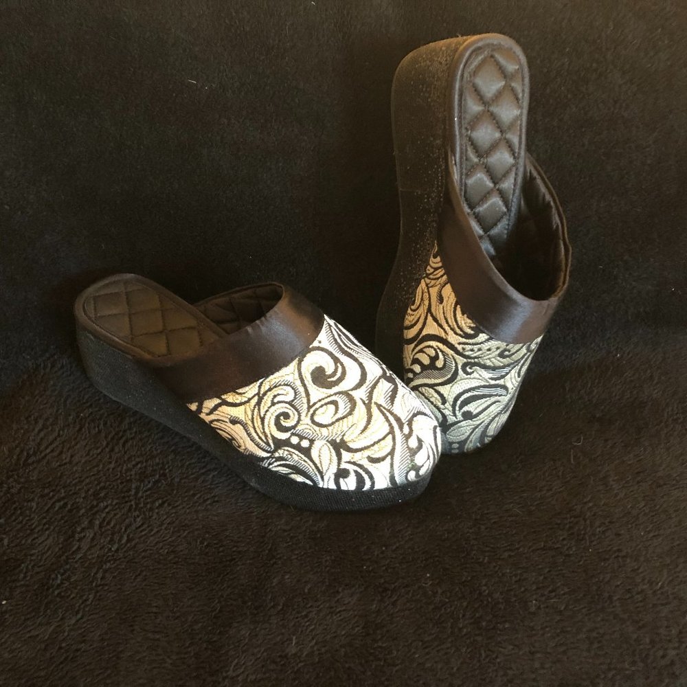 Fun Sparkle Mules US 7